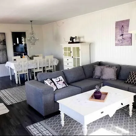 House By The In Andenes Apartament Andoya